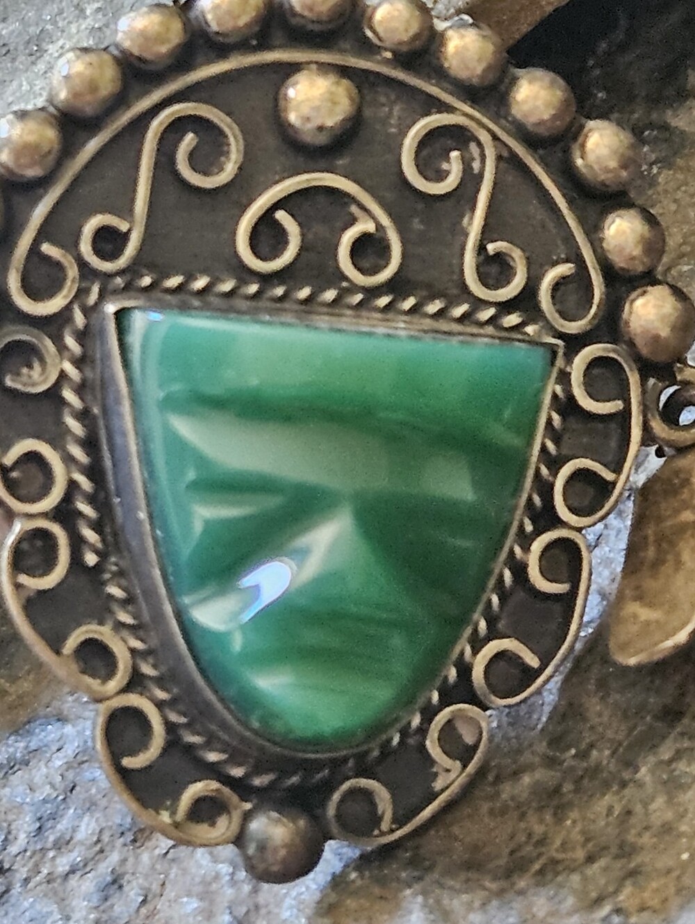Taxco Aztec Green Jade Filigree Sterling Silver Earrings - Picture 7 of 8